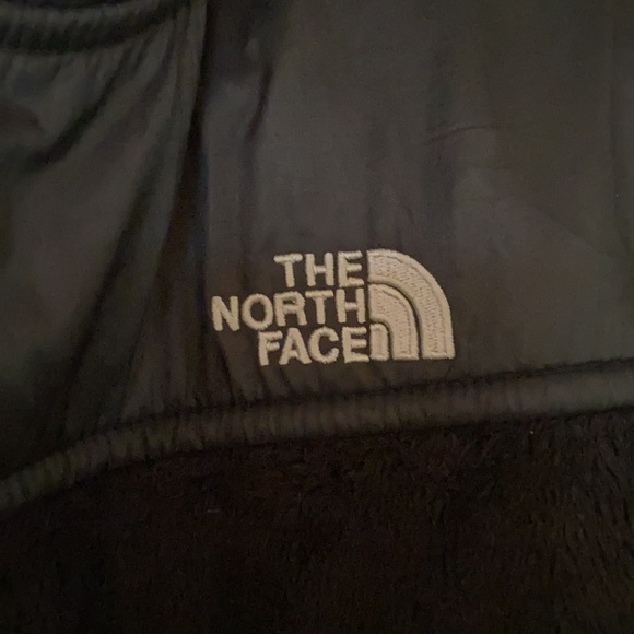 The north face jacket - Picture 3 of 4